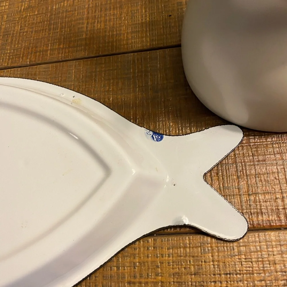 Creative Co-Op Blue and White Enamel Fish-Shaped Dish